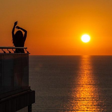 Sunrise Apart-Hotel Batoumi Extérieur photo